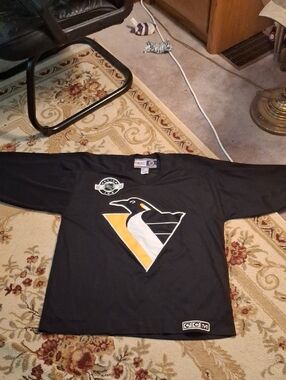 CCM Black and Gold Hockey Jersey Pittsburgh Penguins #67